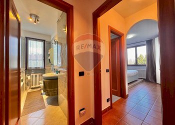 Hall / corridoio - Villa Arona - foto 23