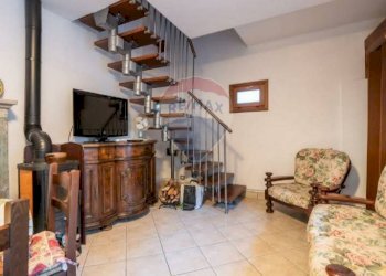 Soggiorno - Trilocale Via alle Alpi
 
1, Quarna Sotto - foto 5