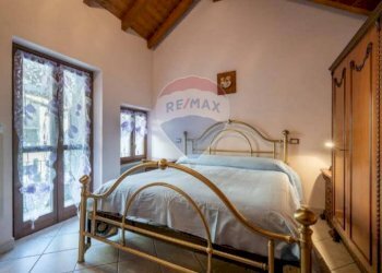 Camera / camera da letto - Trilocale Via alle Alpi
 
1, Quarna Sotto - foto 9