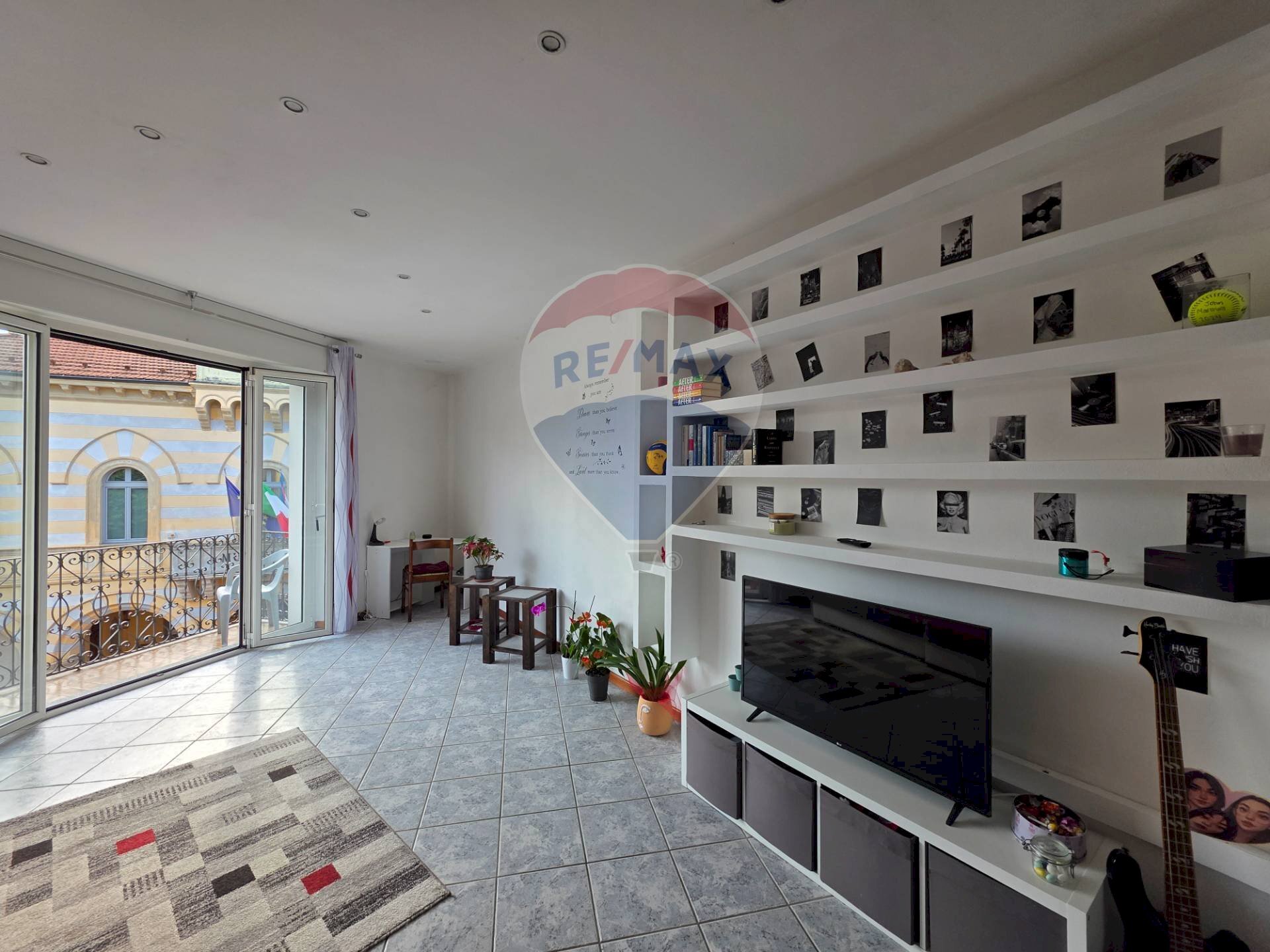 Soggiorno - Trilocale piazza vittorio veneto
 
47, Invorio - foto 3