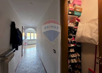 Hall / corridoio - Trilocale piazza vittorio veneto
 
47, Invorio - foto 12