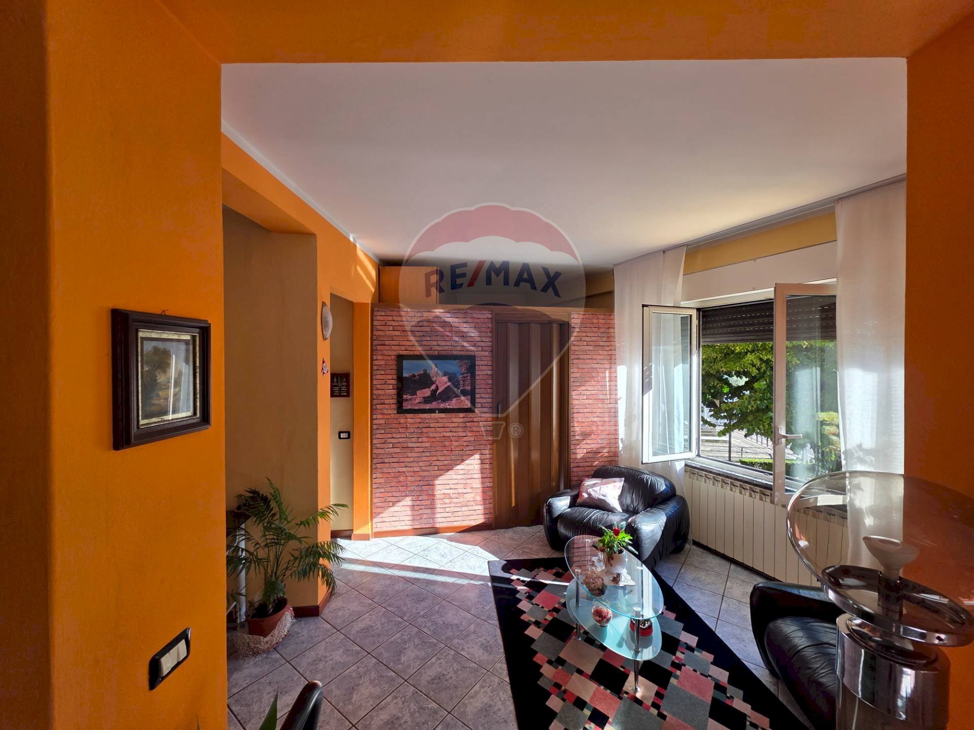 Soggiorno - Bilocale piazza vittorio veneto
47, Invorio - foto 2