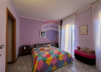 Camera / camera da letto - Bilocale piazza vittorio veneto
 
47, Invorio - foto 7