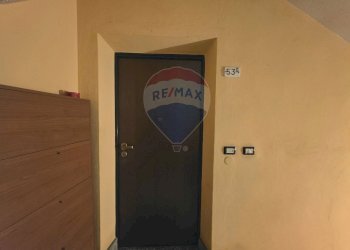 Hall / corridoio - Bilocale piazza vittorio veneto
 
47, Invorio - foto 18