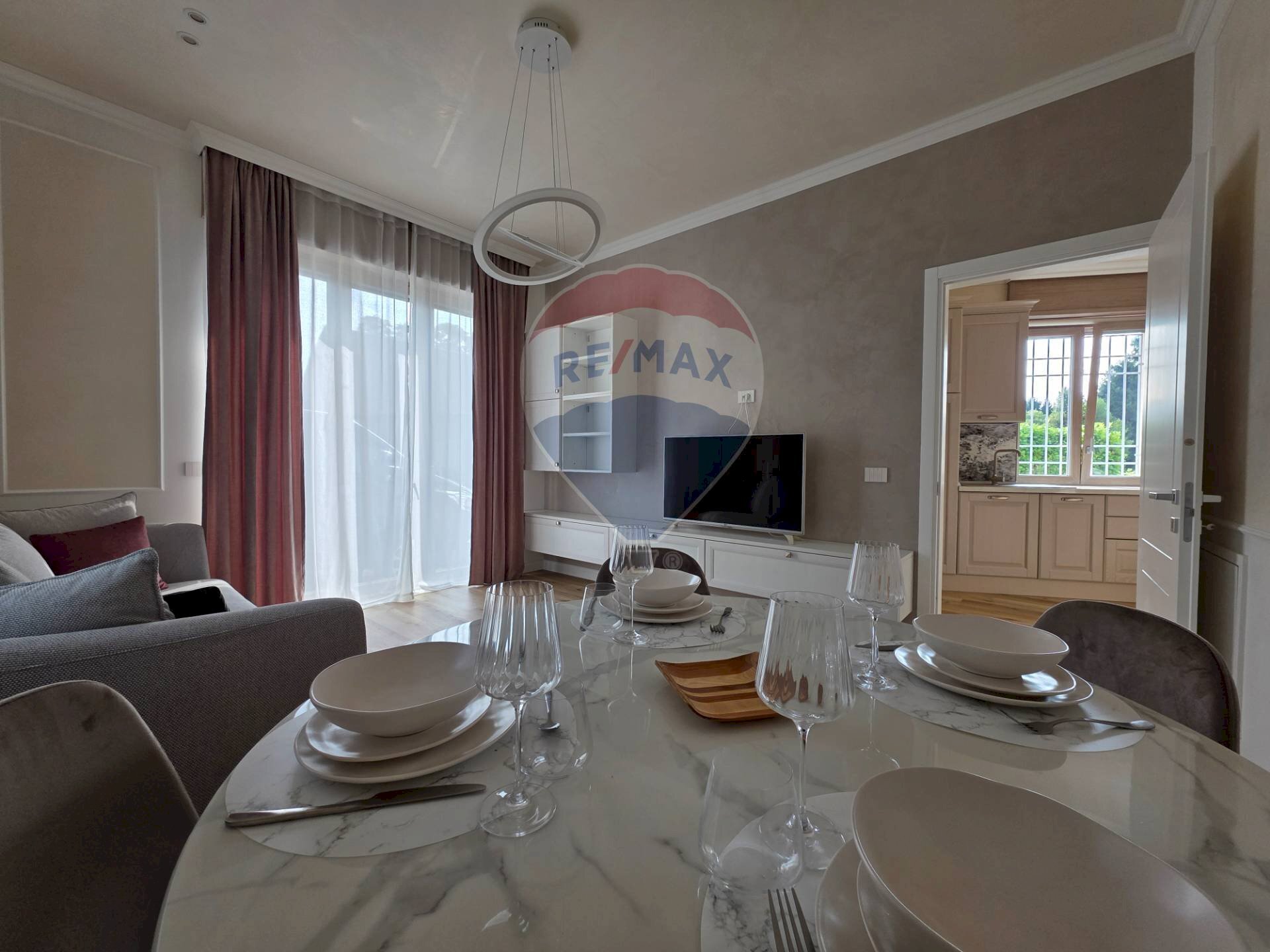 Sala da pranzo - Casa indipendente via alle zappe
 
2, Lesa - foto 2