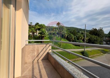 Balcone - Casa indipendente via alle zappe
 
2, Lesa - foto 3