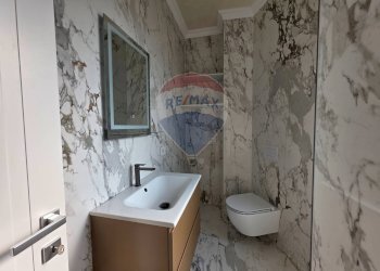 Bagno - Casa indipendente via alle zappe
 
2, Lesa - foto 11