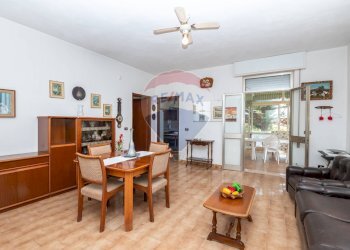 Sala da pranzo - Villa Contrada Marina di Marza Via Etnea
 
snc, Ispica - photo 23