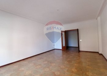 Stanza vuota - Appartamento via Righi, Comiso - foto 5