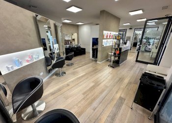 Foto 1 - Commercial Activity Via Principe Umberto
 
15, Adro - photo 1