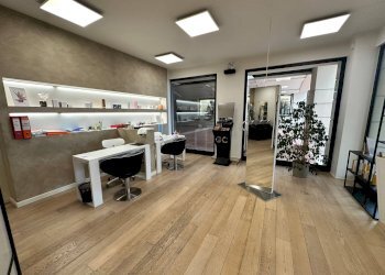 Foto 13 - Commercial Activity Via Principe Umberto
 
15, Adro - photo 13