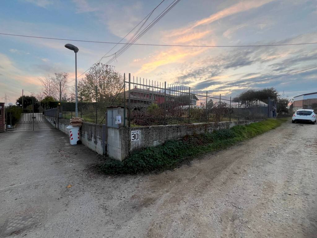 Terreno - Terreno edificabile via Moncrivello, 26, Carignano - foto 1