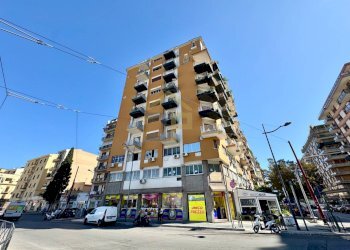 Foto 32 - Three-room apartment via sciuti
 
6, Palermo - photo 32