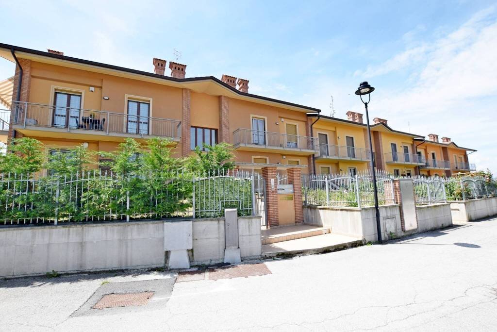 Facciata - Trilocale via Roma, 111, Pianfei - foto 1