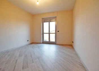 Camera da letto - Four-room apartment via Roma, 111, Pianfei - photo 12