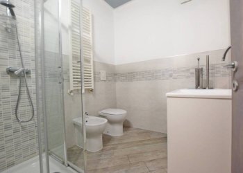 Bagno - Four-room apartment via Roma, 111, Pianfei - photo 17