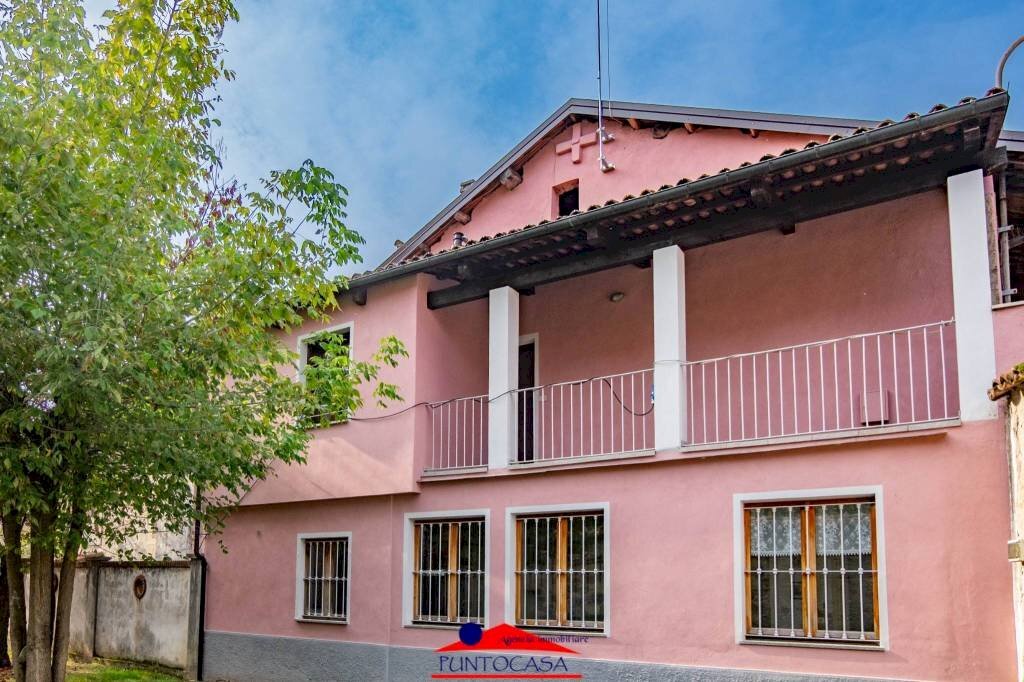 Facciata - Quadrilocale via Falletti, 3, Villafalletto - foto 1