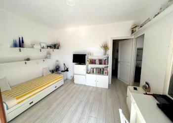 Camera da letto - Quadrilocale via Privata Miramare, Recco - foto 7