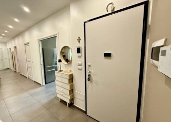 Ingresso - Appartamento via Tripoli, 115, Torino (zona Santa Rita) - foto 7