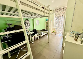 Camera da letto - Appartamento via Tripoli, 115, Torino (zona Santa Rita) - foto 25