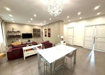 Salone - Appartamento via Tripoli, 115, Torino (zona Santa Rita) - foto 1