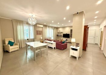 Salone - Appartamento via Tripoli, 115, Torino (zona Santa Rita) - foto 3