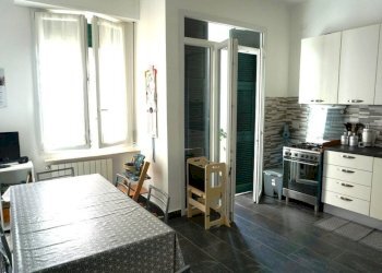 Cucina - Trilocale via San Pietro della Foce, Arenzano - foto 5