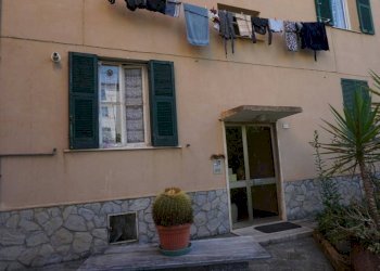 Facciata - Trilocale via San Pietro della Foce, Arenzano - foto 16