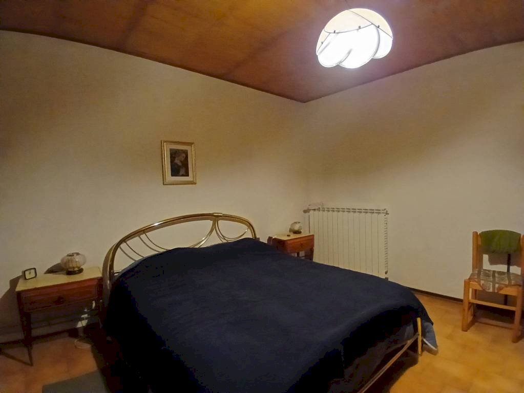 Camera da letto - Villa a Schiera via San Martino, 6, Castione Andevenno - foto 3