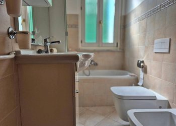 Bagno - Bilocale corso Nizza, 43, Cuneo (zona Centro) - foto 19