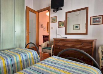 Camera da letto - Bilocale corso Nizza, 43, Cuneo (zona Centro) - foto 21