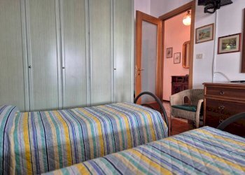 Camera da letto - Bilocale corso Nizza, 43, Cuneo (zona Centro) - foto 23