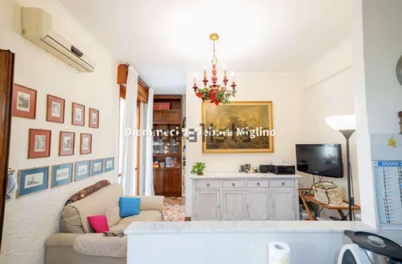 IMG_2048 - Appartamento via Jacini, 2, Genova (zona Sestri Ponente) - foto 1