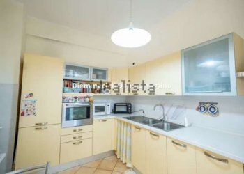 IMG_2049 - Appartamento via Jacini, 2, Genova (zona Sestri Ponente) - foto 4