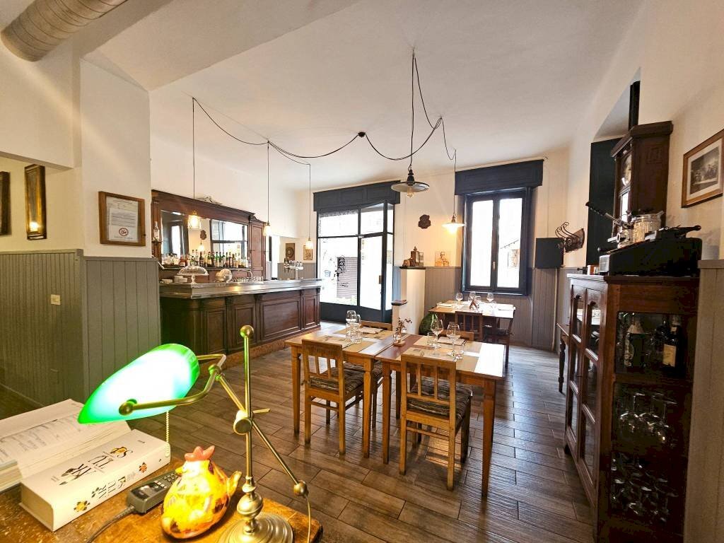 Interno non residenziale - Ristorante via Roma, 4, Cantello - foto 3