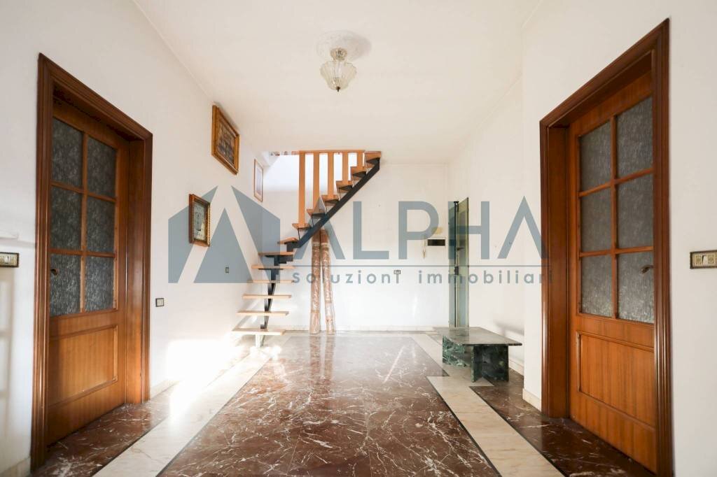 Interno palazzo - Four-room apartment via Giuseppe Garibaldi, San Mauro Pascoli - photo 3