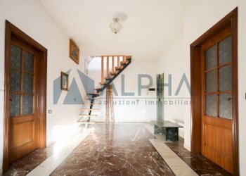 Interno palazzo - Quadrilocale via Giuseppe Garibaldi, San Mauro Pascoli - foto 3