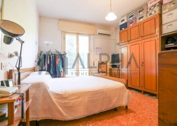 Camera da letto - Trilocale via Arcangelo Corelli, Forlì - foto 9