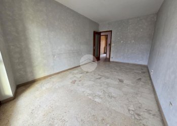 Quadrilocale Piazza Vittorio Emanuele II, San Benigno Canavese - foto 9