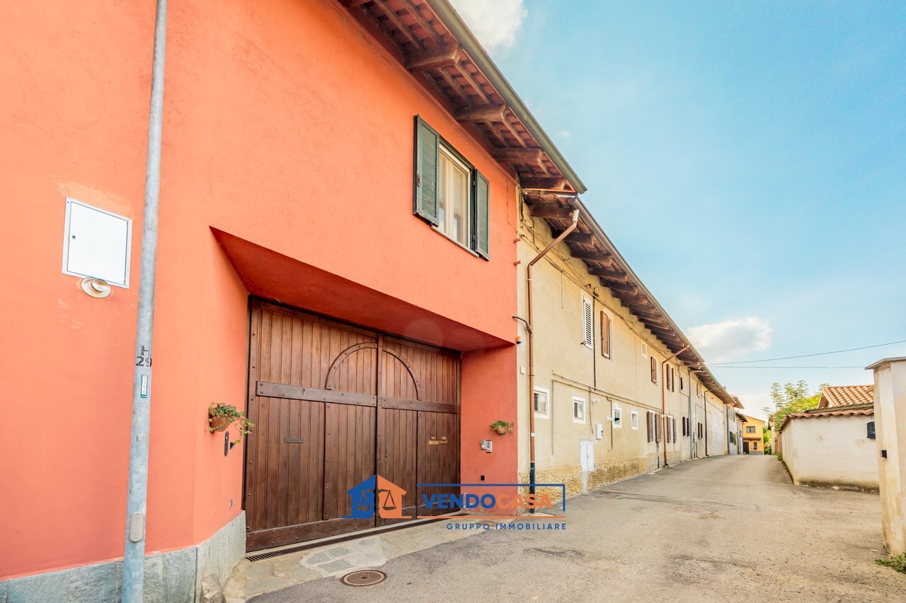 Independent house Piobesi Torinese - photo 1