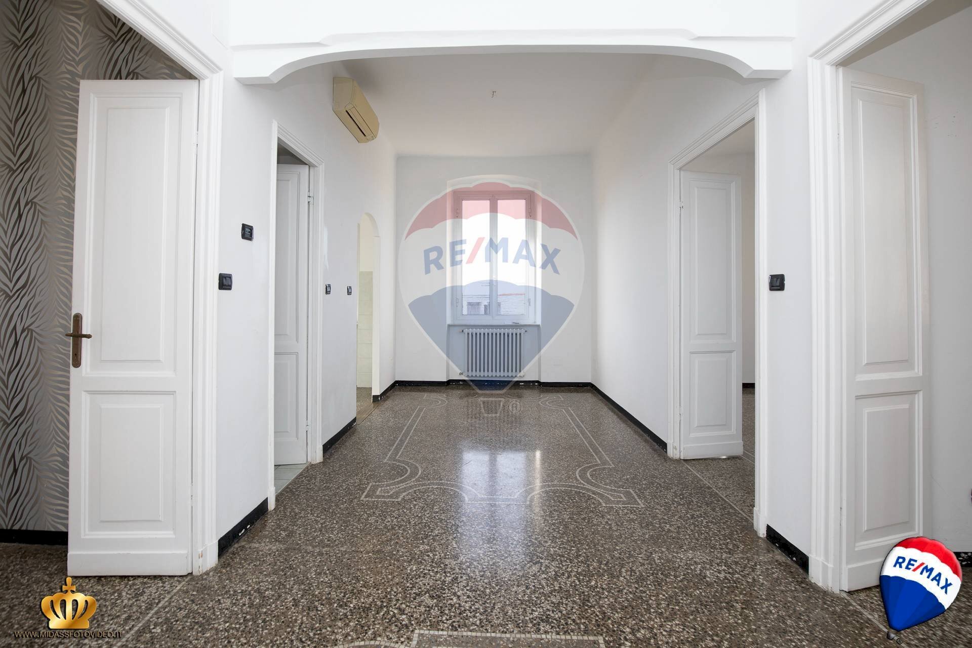 Three-room apartment Viale Goffredo Franchini, 8 
 Nervi, Genova (neighborhood Nervi) - photo 1
