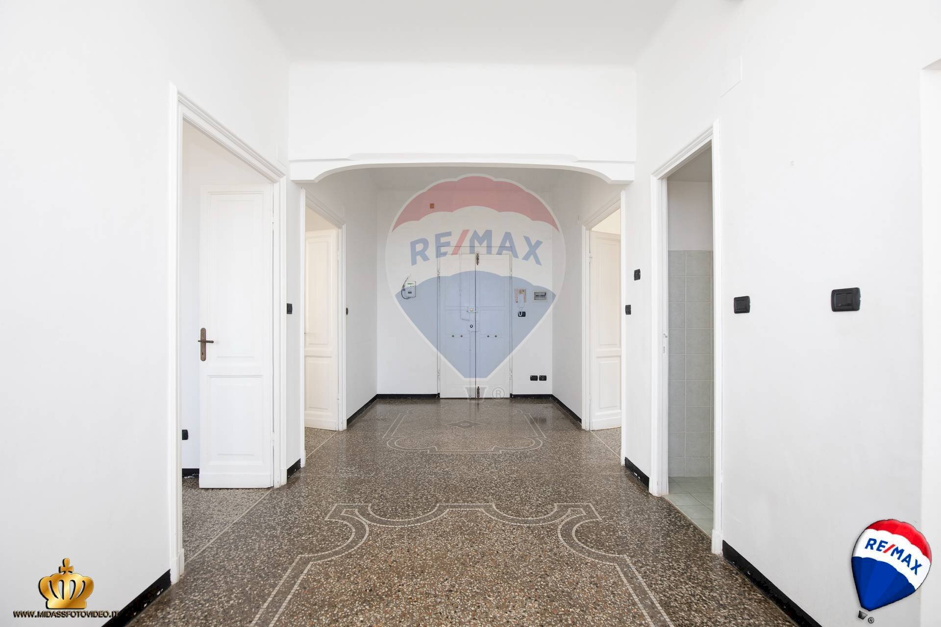 Three-room apartment Viale Goffredo Franchini, 8 
 Nervi, Genova (neighborhood Nervi) - photo 3