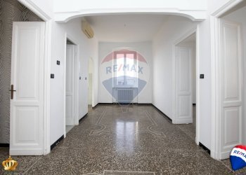 Trilocale Viale Goffredo Franchini, 8 
 Nervi, Genova (zona Nervi) - foto 1