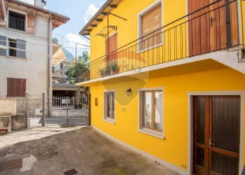 Independent house Via Giuseppe Mazzini, 14 
 Collepiano, Marone - photo 2