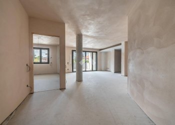 Trilocale Viale C. Battisti, Correggio - foto 6