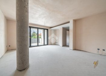 Trilocale Viale C. Battisti, Correggio - foto 7