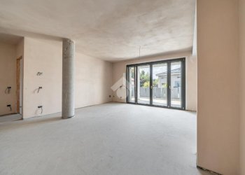 Trilocale Viale C. Battisti, Correggio - foto 11