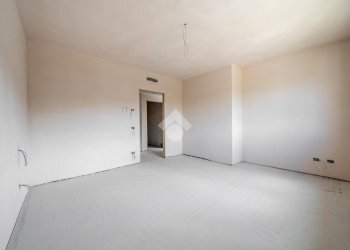 Trilocale Viale C. Battisti, Correggio - foto 30