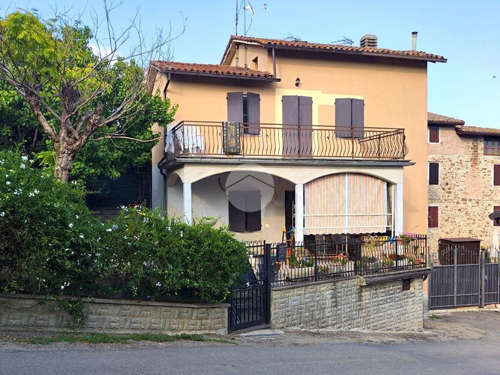 Casa semi indipendente Str. della Borra, Langhirano - foto 1