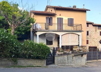 Casa semi indipendente Str. della Borra, Langhirano - foto 1